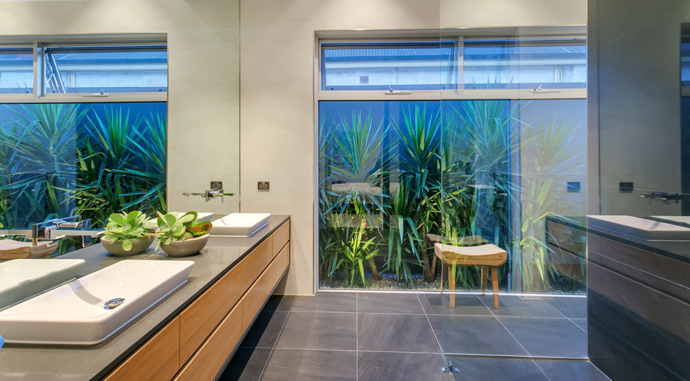 Frameless shower screen and mirror